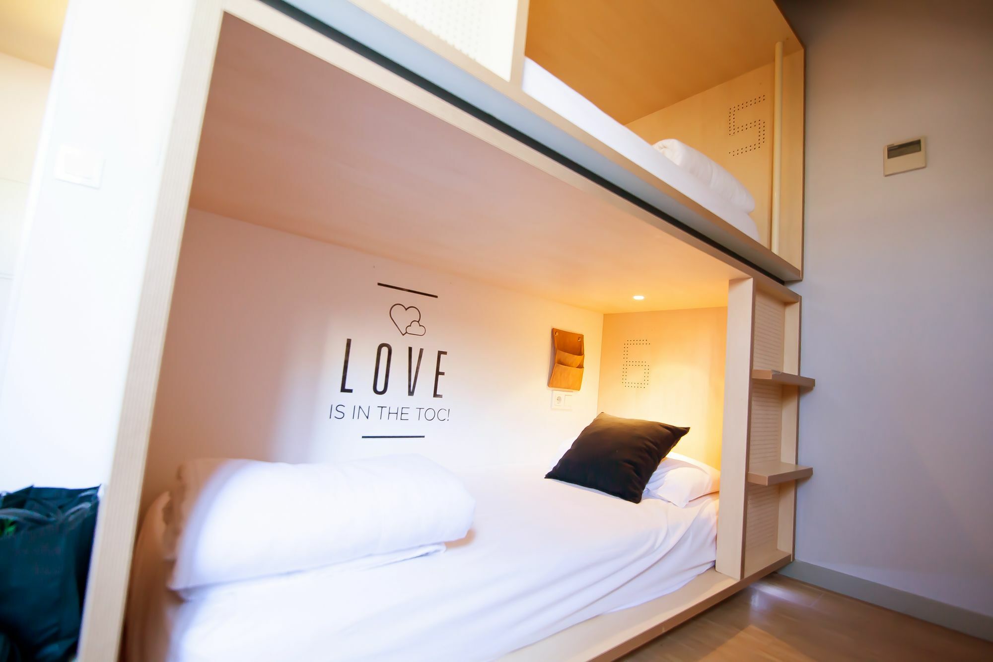 Toc Hostel *